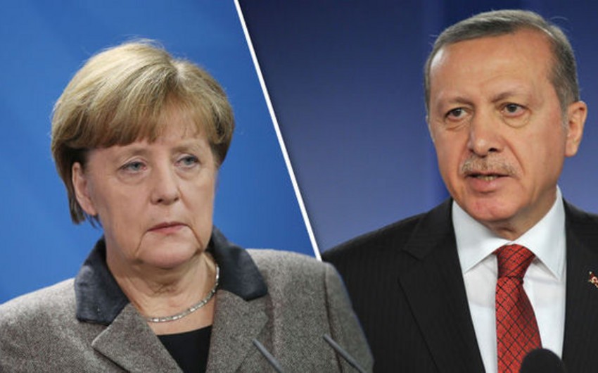 Эрдоган обсудил с Меркель удары США и союзников по Сирии