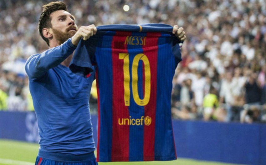 Messi's shirt sold for over €400,000