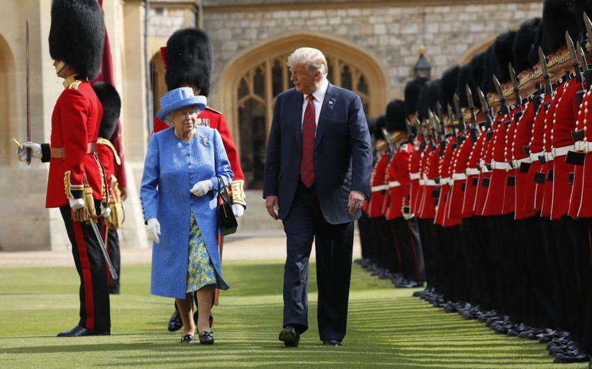 Королева Елизавета II пригласила Трампа в Великобританию