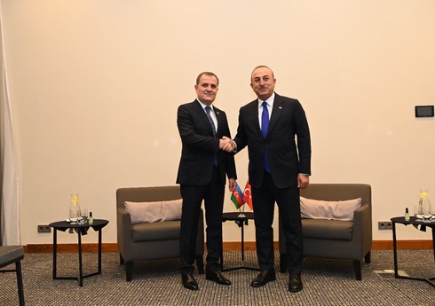 Глава МИД Азербайджана встретился в Польше с турецким коллегой