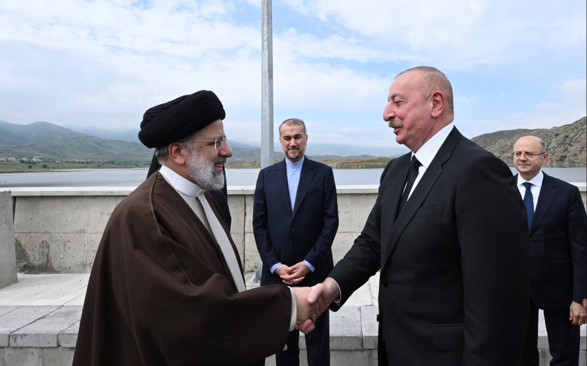 Президент Ильхам Алиев и Президент Сейед Ибрахим Раиси встретились на азербайджано-иранской государственной границе