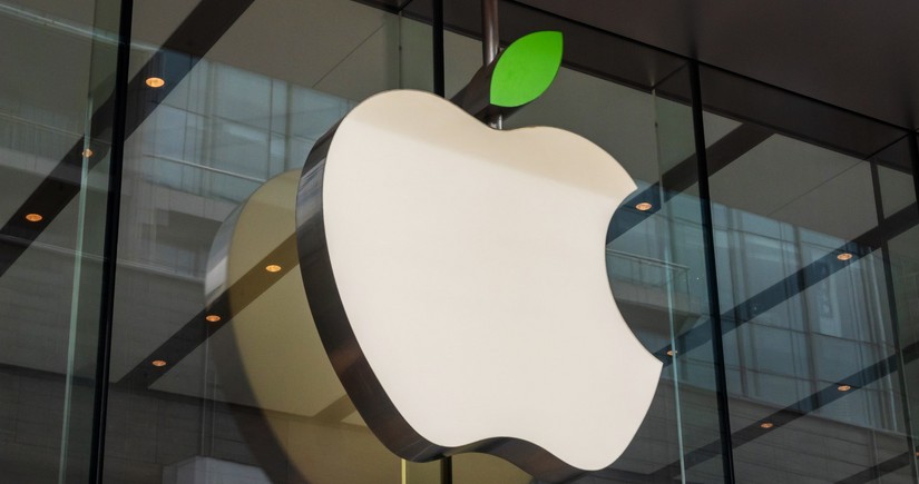 “Apple”ın rüblük gəliri rekord həddə çatıb