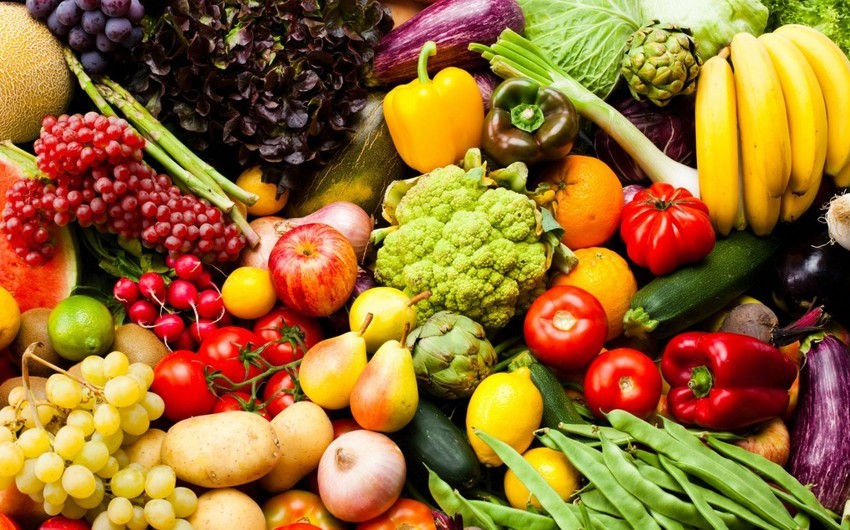 Азербайджан увеличил импорт свежих фруктов и овощей из Турции