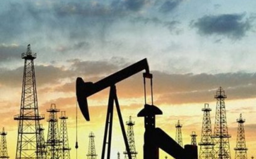 Цены на нефть ускорили снижение накануне встречи министров нефти и энергетики стран ОПЕК+