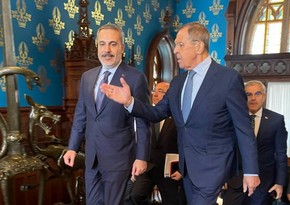 Turkish FM meets with his Russian counterpart 