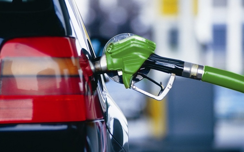 KXDR-da benzin sanksiyalara görə üç dəfə bahalaşıb