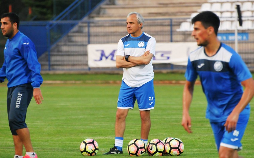Бакинский клуб Интер заключит новый контракт с главным тренером Зауром Сванадзе