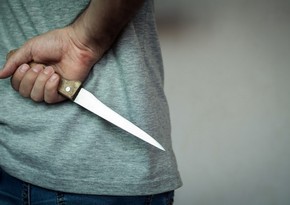 В Баку мужчине нанесли ножевое ранение