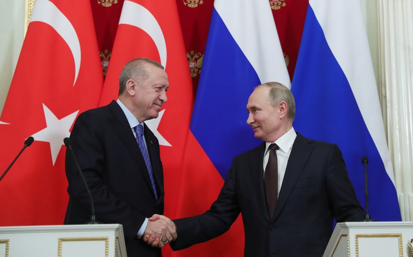 Erdogan, Putin talk over phone about Syria