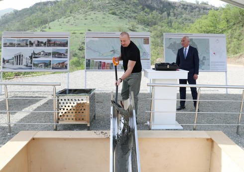 Президент Ильхам Алиев заложил фундамент села Шельве Лачынского района