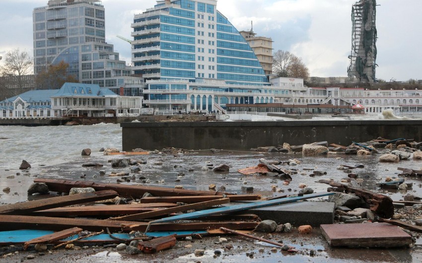 Crimean storm kills five, injures 12