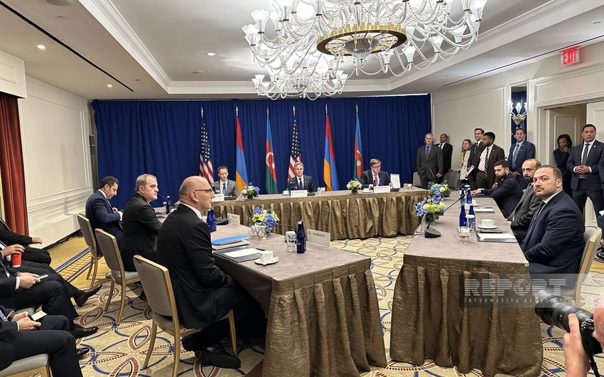 Azerbaijani, Armenian FMs meet in New York