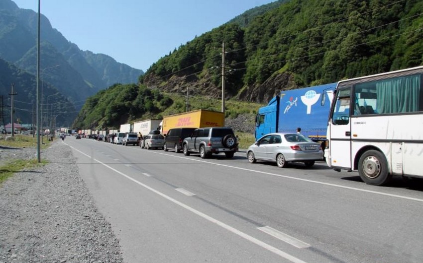 Дорожная полиция обратилась к отправляющимся в Грузию владельцам транспортных средств и водителям
