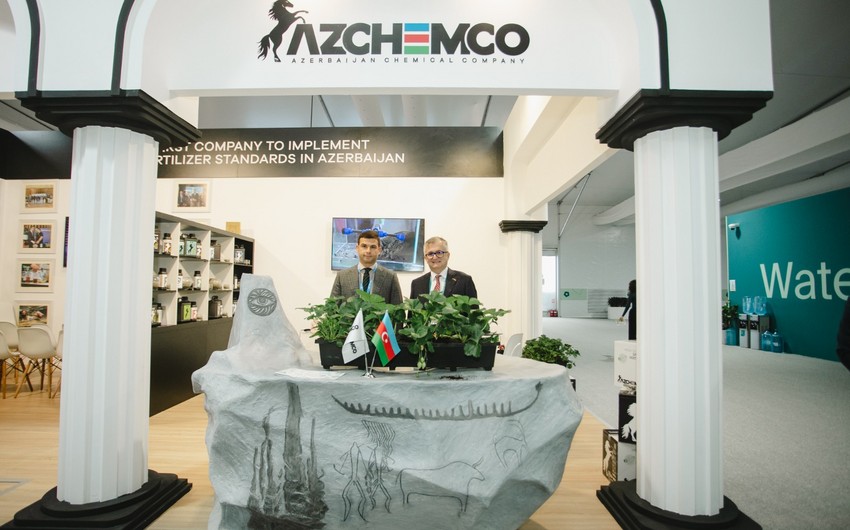 KOBIA chief Orkhan Mammadov visits AZCHEMCO pavilion