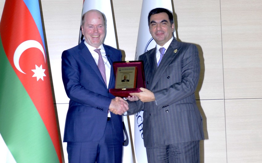BP Regional President visits Baku Higher Oil School