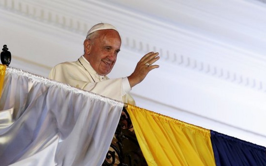Вторая месса папы Римского в Эквадоре собрала 900 тыс. человек