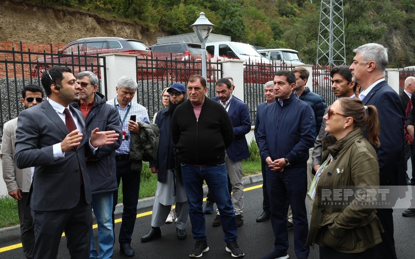 Foreign diplomats shown biggest hydropower plant in liberated Azerbaijani territories