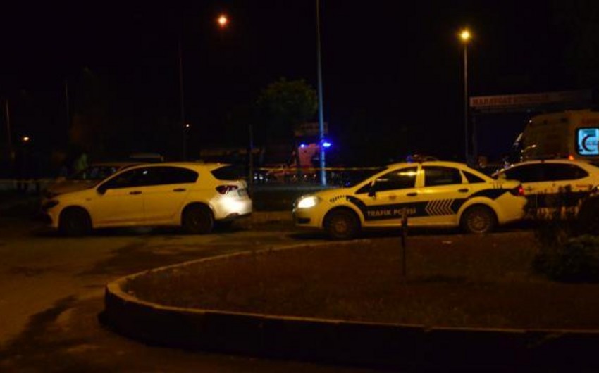 Suspect dies, 2 policemen injured in Turkiye's Antalya