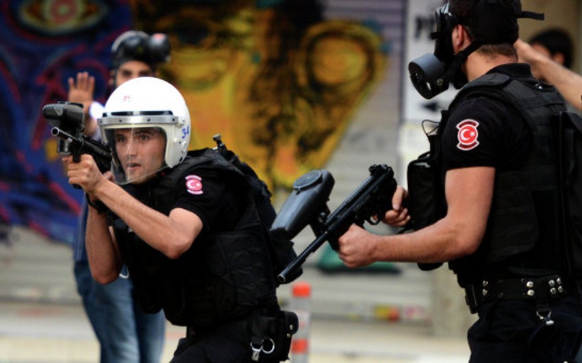 В Турции задержаны около 600 человек