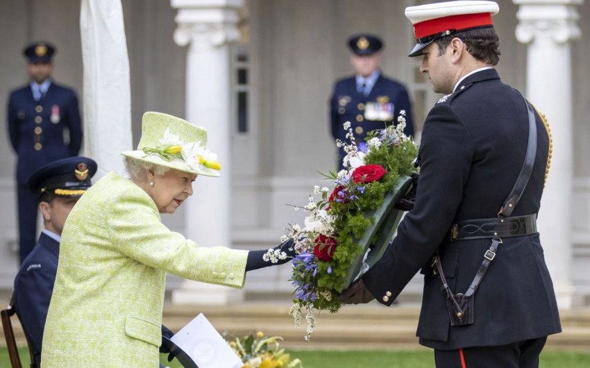 Королева Елизавета II впервые очно посетила мероприятие в 2021 году