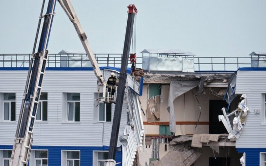 Criminal case under three articles opened upon collapse of barracks in Omsk