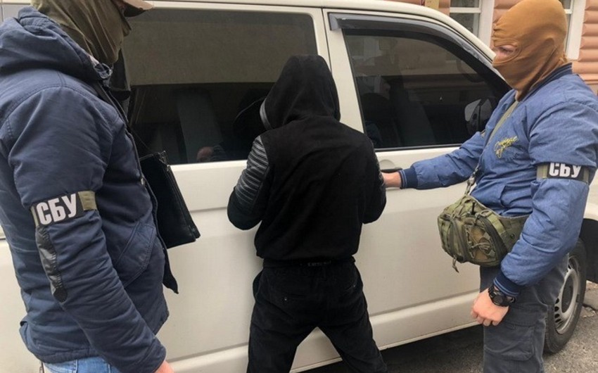 Украинские спецслужбы задержали гражданина Азербайджана, находившегося в международном розыске