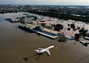 В Бразилии аэропорт затопило после сильных дождей