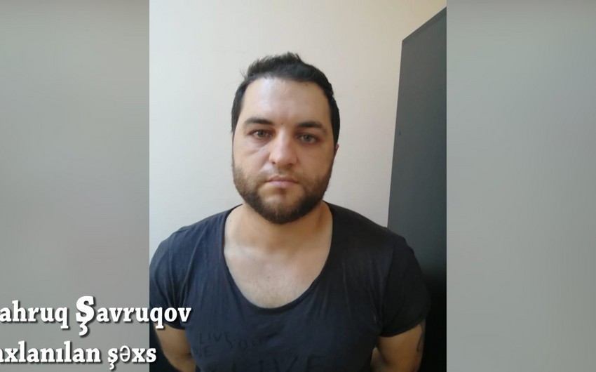 Bakıda narkotik vasitələrin satışı ilə məşğul olan silahlı şəxs saxlanıldı - VİDEO