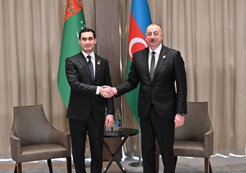 Президент Туркменистана поздравил Ильхама Алиева