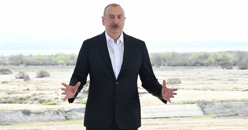Ильхам Алиев: Ведется работа над проектом опреснения воды Каспийского моря