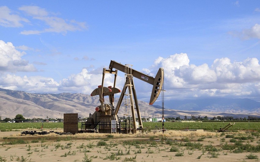 Azerbaijani oil price nears $65