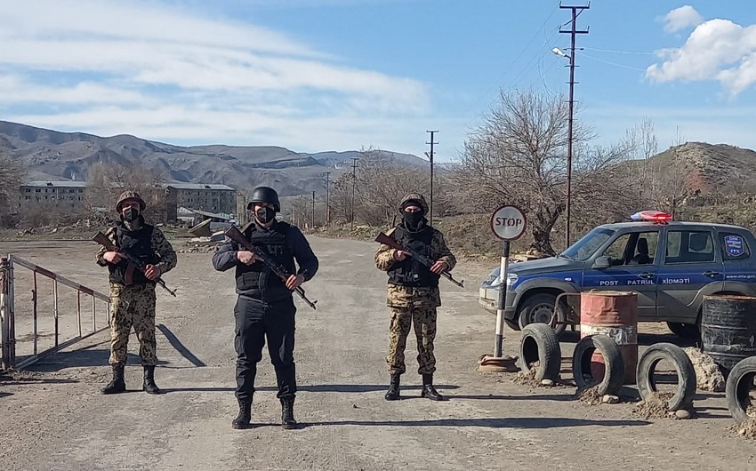 Qubadlıda ermənilərin atıb qaçdığı silah-sursat aşkarlanıb Qubadlıda ermənilərin atıb qaçdığı silah-sursat aşkarlanıb