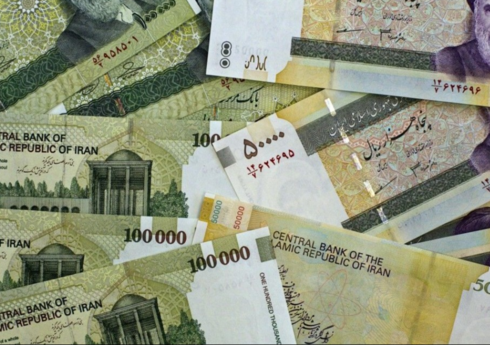 Иранcкая валюта упала до рекордного минимума