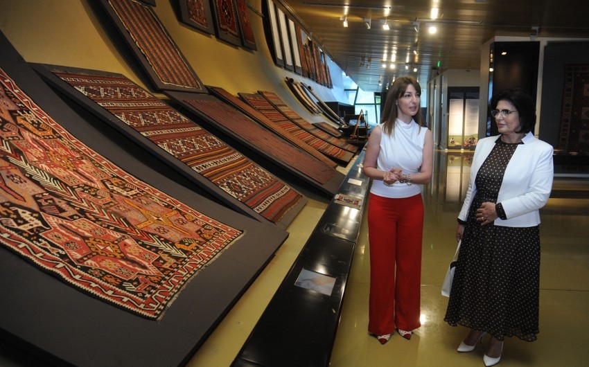 First lady of Albania visits Azerbaijan National Carpet Museum