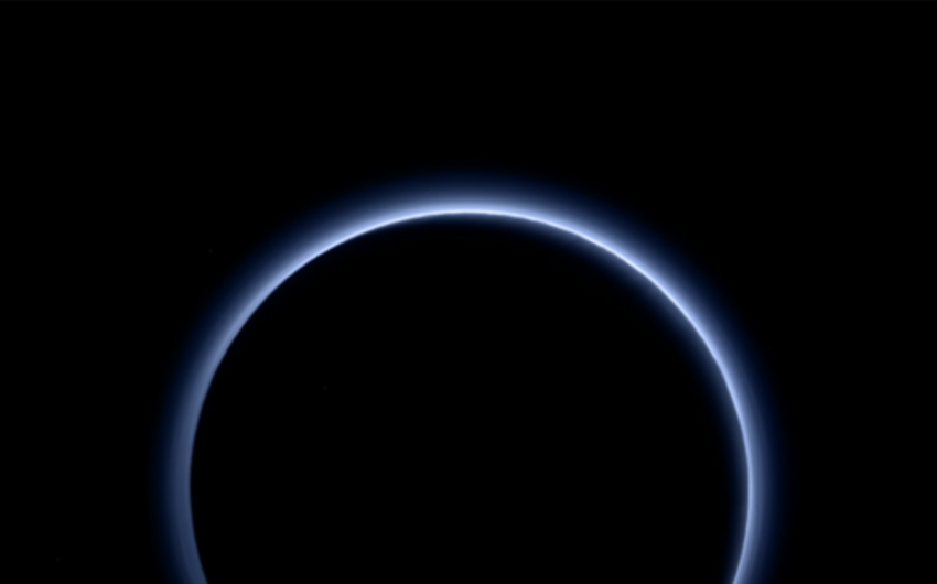 ​На Плутоне обнаружили голубое небо