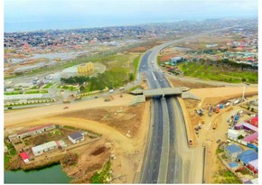 Bakının Kürdəxanı qəsəbəsində yeni yol qovşağı inşa edilir