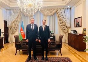 Azerbaijani envoy briefs Slovak diplomat on Armenian border violations