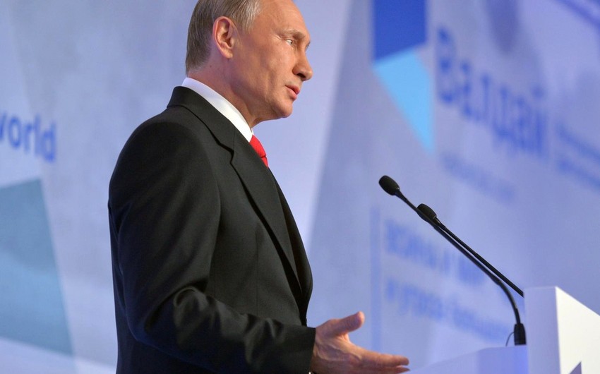 Rusiya prezidenti Panama ofşorları barədə sualı cavablandırıb