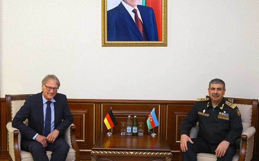 Azerbaijan, Germany to continue implementation of military projects