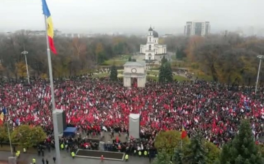 ​В Кишиневе более 10 тыс. человек вышли на антиправительственный митинг