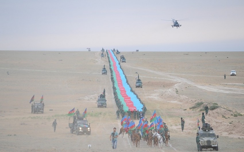 В Азербайджане изготовлен флаг протяженностью 5 км 100 метров