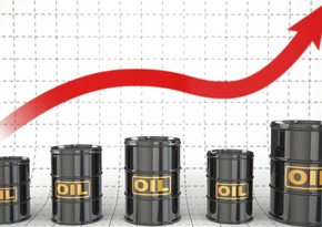 Мировые цены на нефть снизились примерно на 1,7% 