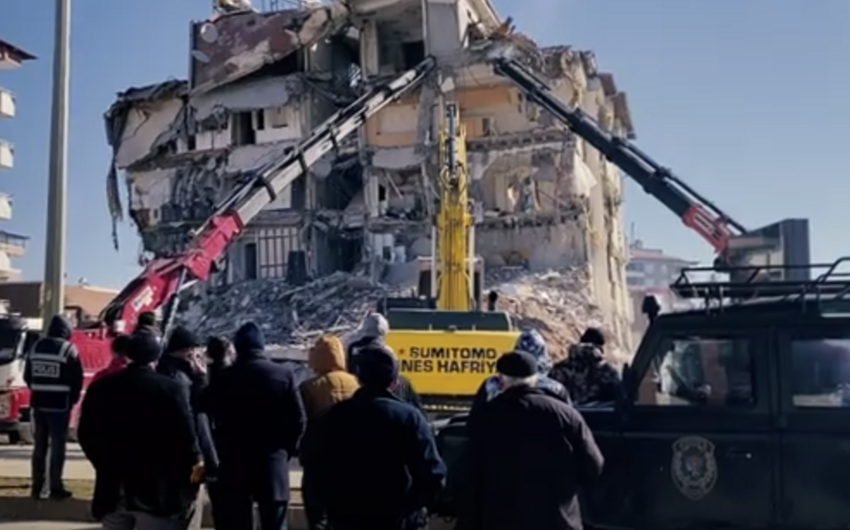 Азербайджанская студентка сняла документальный фильм о землетрясении в Турции