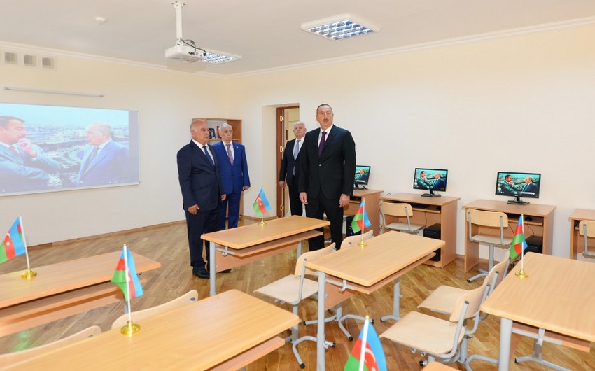 Президент Ильхам Алиев ознакомился с работой, проделанной в школе-лицее №261 города Баку после капитального ремонта - ОБНОВЛЕНО
