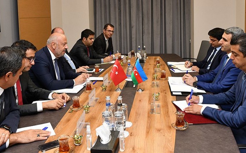 Азербайджан и Турция обсудили сотрудничество в сфере ИКТ и транспорта