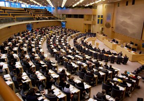 İsveç parlamenti Rusiyadan neft və qaz idxalını dayandırmağa çağırıb