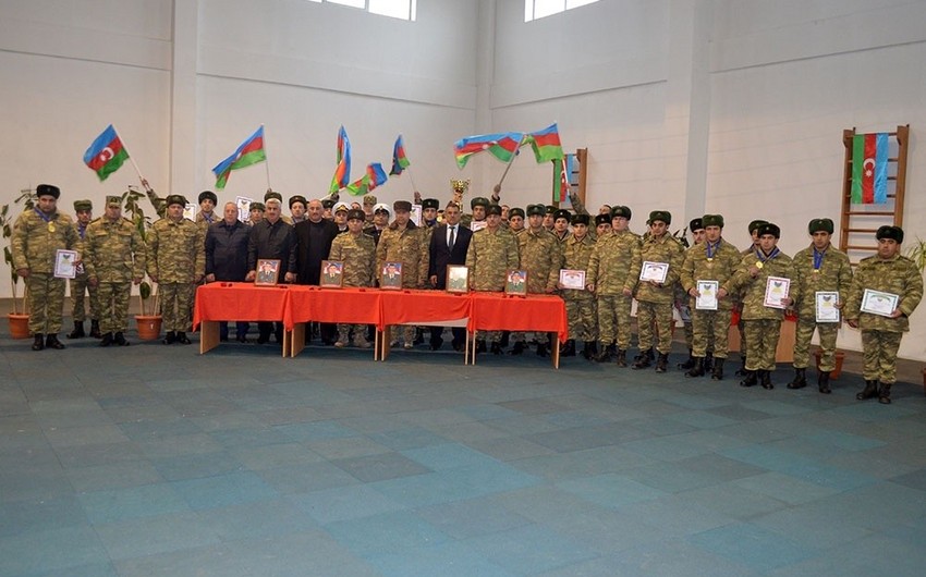 Azərbaycan Ordusunda daşqaldırma birinciliyi keçirilib