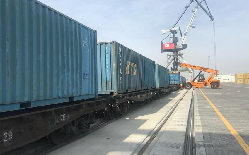 Carbamide transported via container for first time in Baku Port