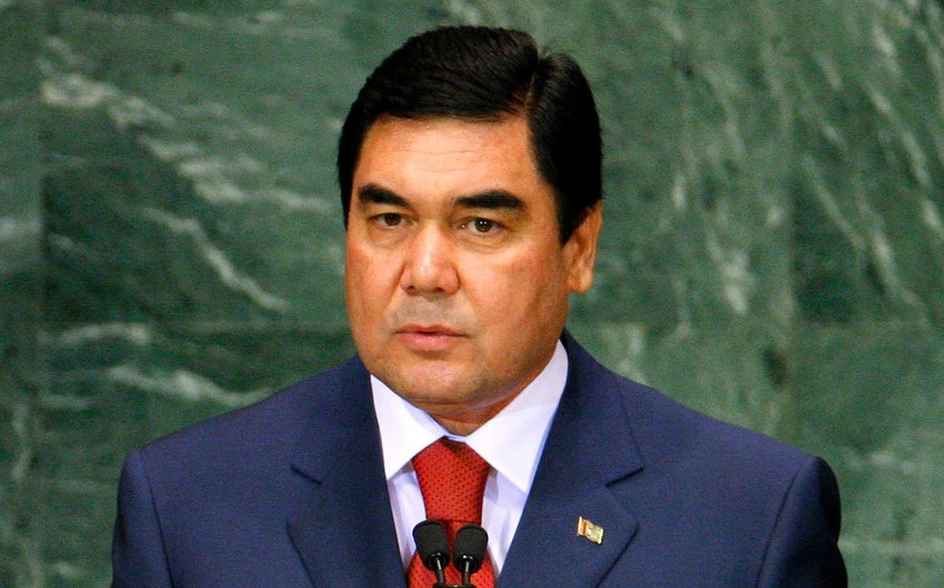 Глава Туркменистана поздравил президента Ильхама Алиева