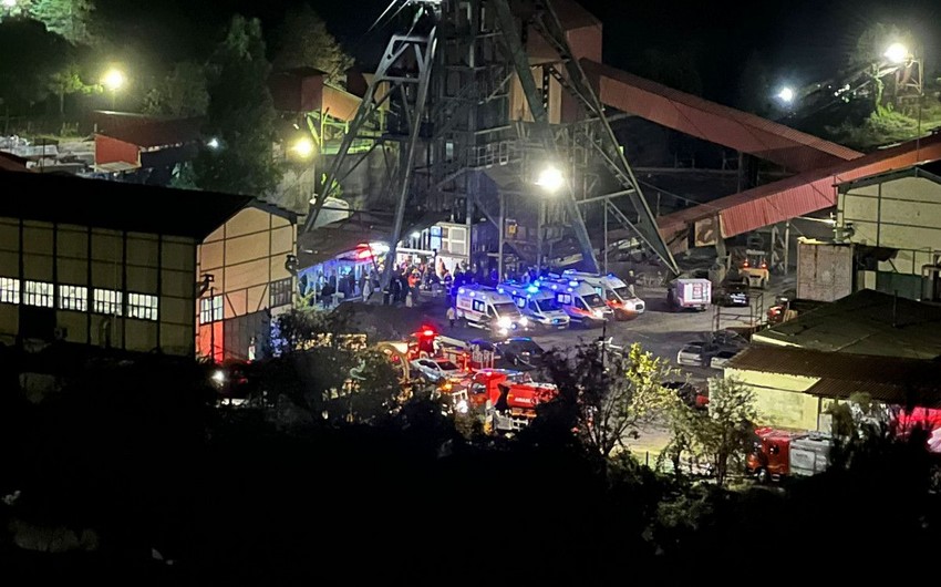 Число жертв взрыва на шахте в Турции возросло до 40